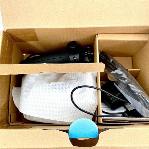 Panasonic Lumix Dc-G100V Digital Camera + Box, Accessories - Image 3