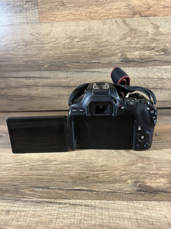 Canon Eos 250D 24.1Mp Digital Slr Camera W/ 18-55Mm F/3.5-5.6 Iii - Image 6