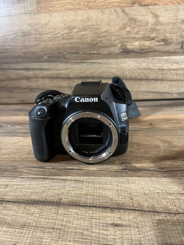 Canon Eos 250D 24.1Mp Digital Slr Camera W/ 18-55Mm F/3.5-5.6 Iii - Image 8
