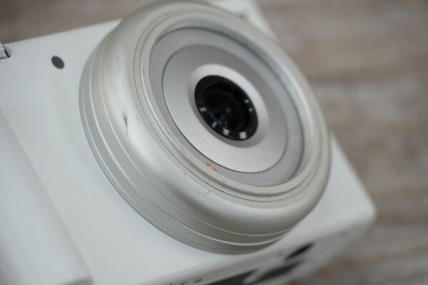 Sony Zv 1F Vlog Camera For Content Creators And Vloggers White - Image 8