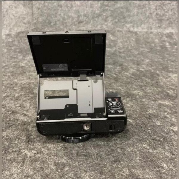 CANON POWERSHOT Digital Camera G7X Mark II - Image 4