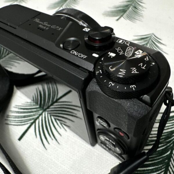 Canon G7X Mark II PowerShot Camera – Excellent Condition, Ideal for Vlogging & Photography - Image 4