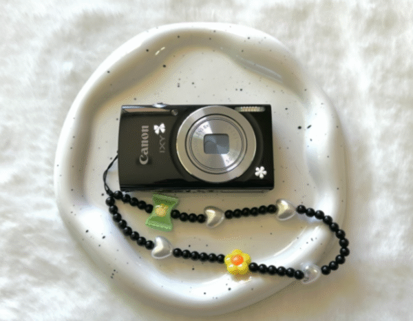 Canon ixy120 digital camera - Image 7