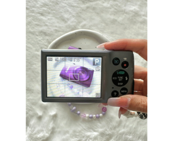Canon IXY160 digital camera - Image 3