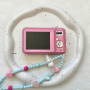 Samsung pink ES65 digital camera