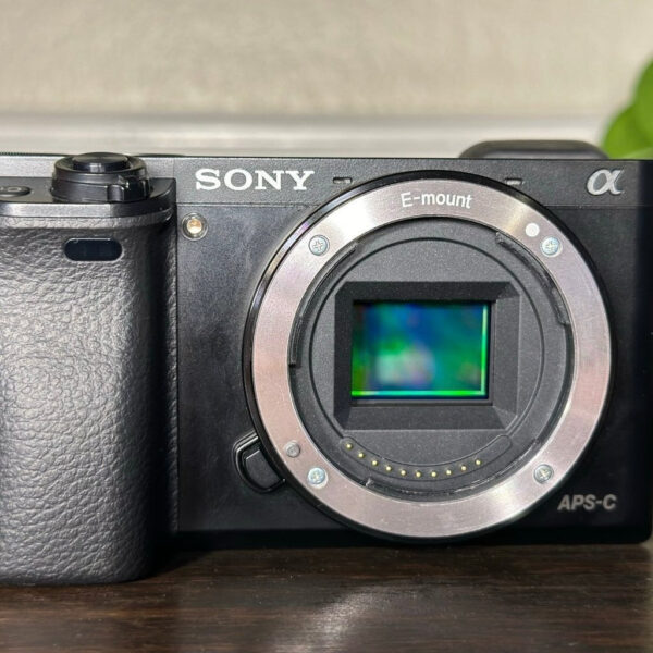 Sony Alpha A6000 E Mount Camera Kit Bundle Bi - Image 3