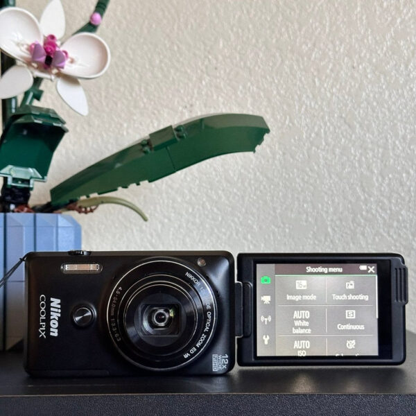 Nikon Coolpix S6900 16Mp Black Compact Digital Camera With Flip Screen And Wi Fi Hj - Image 7