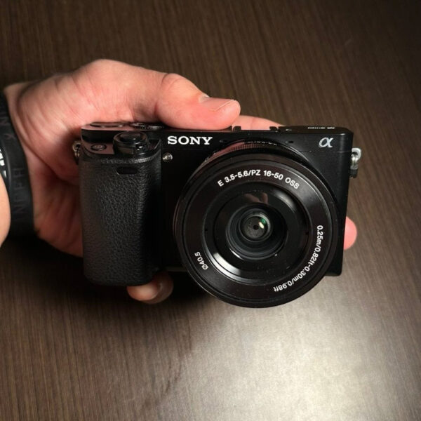 Sony Alpha A6000 Mirrorless Camera With 16 50Mm Retractable Lens Np - Image 5
