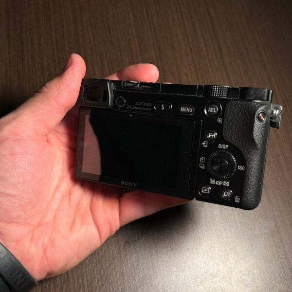 Sony Alpha A6000 Mirrorless Camera With 16 50Mm Retractable Lens Np - Image 3