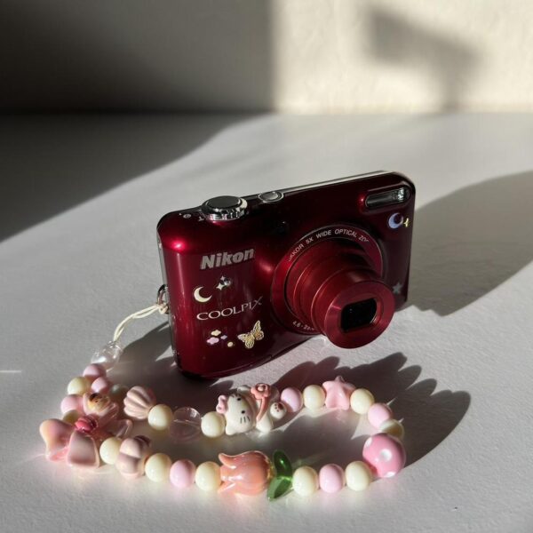 Nikon Coolpix L28 - 20MP Digital Camera with 5x Optical Zoom - Red - Image 2