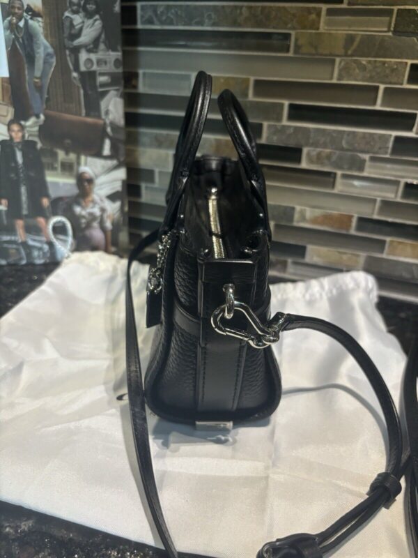 Coach Swagger 15 Carryall Handbag Crossbody Bag Pebble Leather Black 54625 - Image 4