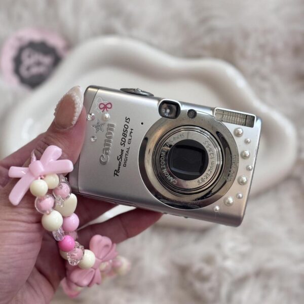 Canon Sd850 Is Digital Camera 8Mp Wp - Image 3