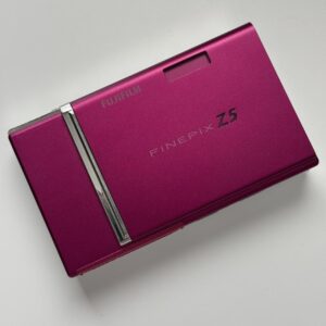 Fujifilm Finepix Z5fd  🧚‍♀️ ⊹｡⋆ 🌺 Raspberry Pink...