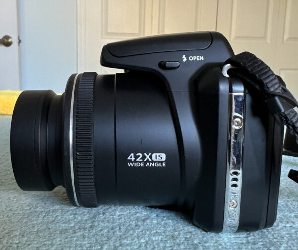 📸 Kodak PIXPRO AZ425 Digital Camera (Black) – Mint Pre-Owned Bundle - Image 5