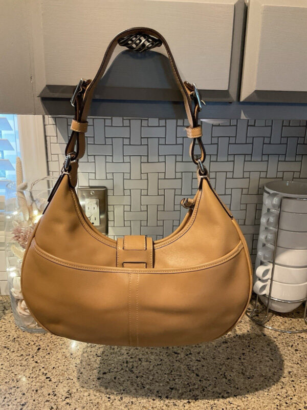 Coach Vintage Hamptons Leather Buckle Hobo Shoulder Bag 7548 Camel - Image 3
