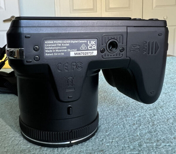 📸 Kodak PIXPRO AZ425 Digital Camera (Black) – Mint Pre-Owned Bundle - Image 11
