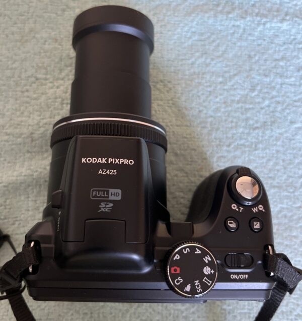 📸 Kodak PIXPRO AZ425 Digital Camera (Black) – Mint Pre-Owned Bundle - Image 6