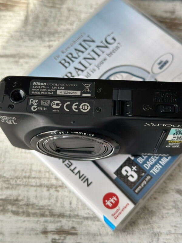 📸 Nikon COOLPIX S9200 16MP Digital Camera – Vintage Black – Compact Powerhouse - Image 2