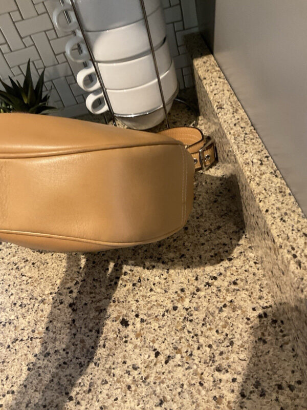Coach Vintage Hamptons Leather Buckle Hobo Shoulder Bag 7548 Camel - Image 10