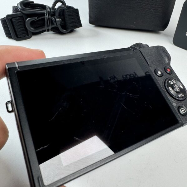 Canon PowerShot G7X Mark III 20.1MP Point & Shoot Digital Camera - Image 2