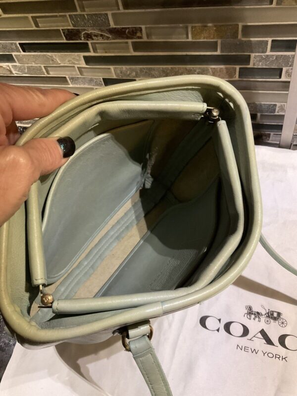 COACH Vintage 9996 Framed Pouch Leather Shoulder Bag Purse Aqua - Image 8