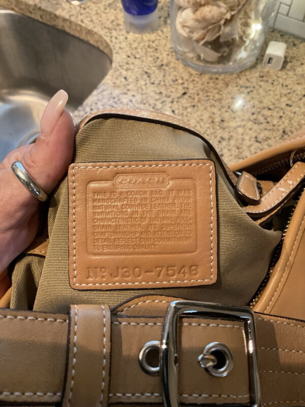 Coach Vintage Hamptons Leather Buckle Hobo Shoulder Bag 7548 Camel - Image 12