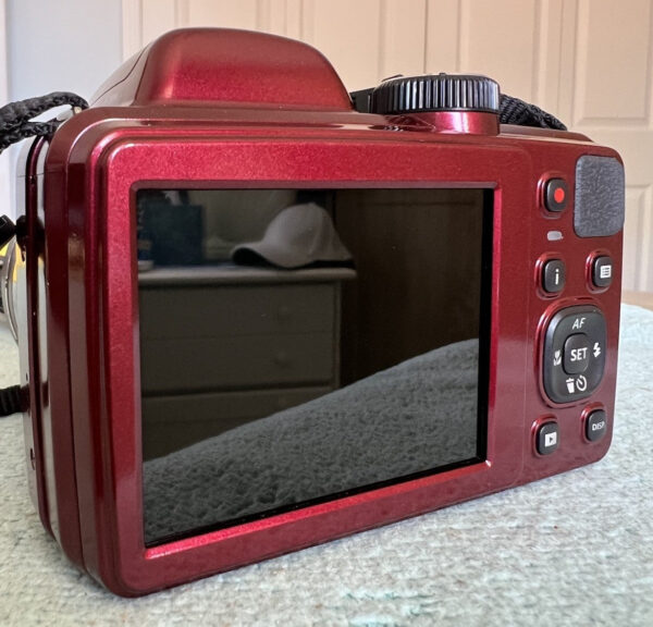 📸 Kodak PixPro AZ401 Digital Camera – Red | Pre-Owned Bundle - Image 9