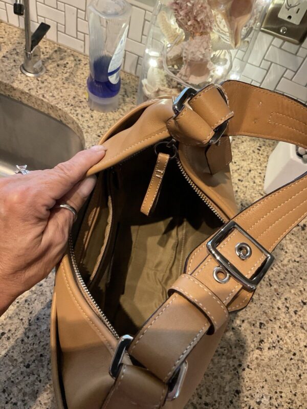 Coach Vintage Hamptons Leather Buckle Hobo Shoulder Bag 7548 Camel - Image 11