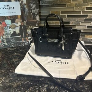 Coach Swagger 15 Carryall Handbag Crossbody Bag Pebble Leather Black 54625