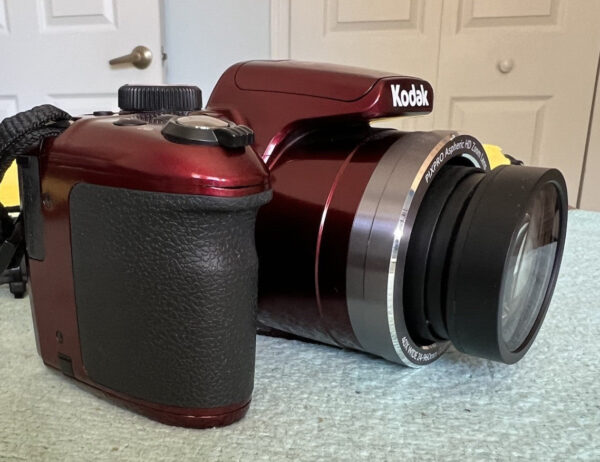 📸 Kodak PixPro AZ401 Digital Camera – Red | Pre-Owned Bundle - Image 6