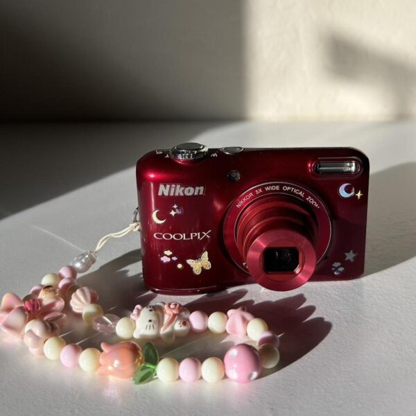 Nikon Coolpix L28 - 20MP Digital Camera with 5x Optical Zoom - Red - Image 8