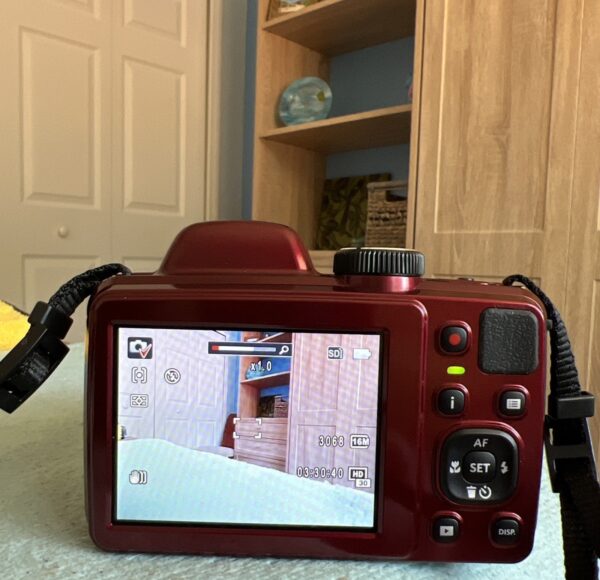 📸 Kodak PixPro AZ401 Digital Camera – Red | Pre-Owned Bundle - Image 14