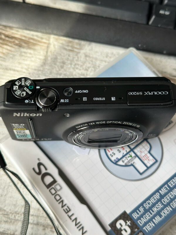 📸 Nikon COOLPIX S9200 16MP Digital Camera – Vintage Black – Compact Powerhouse - Image 3