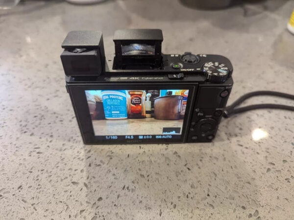 Sony Cyber-Shot RX100 VII 4K UHD 20.1MP Compact Digital Camera - DSC-RX100M7 - Image 4